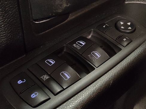 Used 2019 RAM 1500 Tradesman image 27