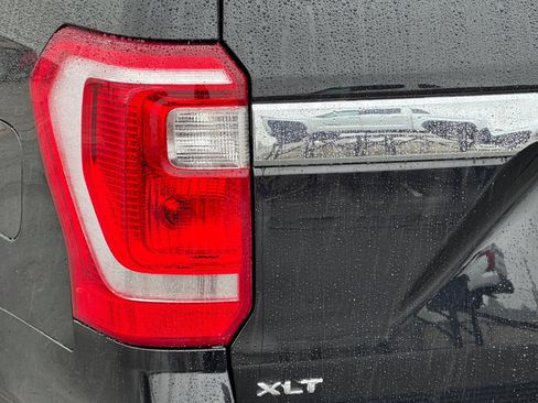 Used 2020 Ford Expedition XLT w/ Equipment Group 202A image 27
