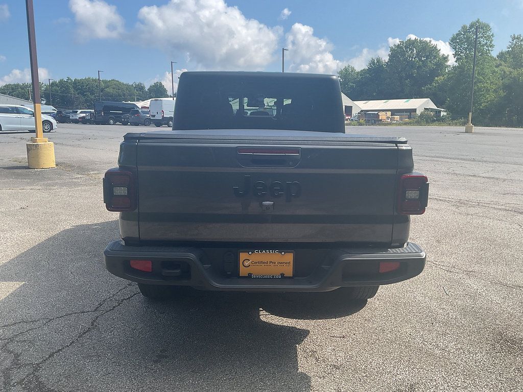 Used 2024 Jeep Gladiator Sport AWD/4WD image 6