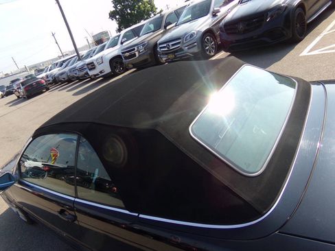 Used 2004 BMW 330Ci Convertible image 11