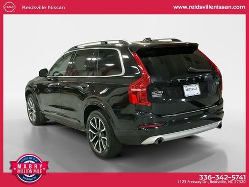 Used 2019 Volvo XC90 T5 Momentum w/ Multimedia Package image 4