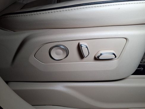 Certified 2023 Cadillac Escalade Premium Luxury w/ LPO, Radiant Package image 24