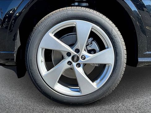 New 2025 Audi Q5 Premium Plus AWD/4WD image 13