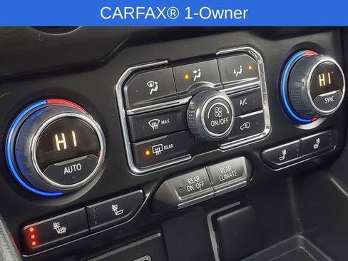 Used 2024 Chevrolet Tahoe Z71 w/ Luxury Package image 24