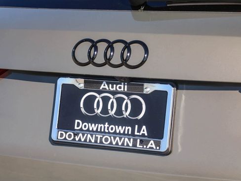 New 2025 Audi Q3 2.0T Premium image 13