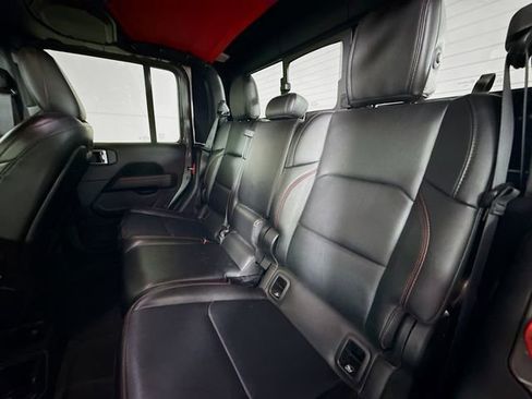 Used 2022 Jeep Gladiator Rubicon w/ Cold Weather Group image 25