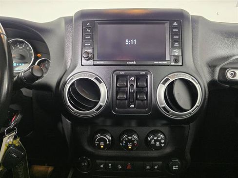 Used 2015 Jeep Wrangler Unlimited Sahara w/ Max Tow Package AWD/4WD image 41