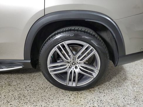 Used 2022 Mercedes-Benz GLS 450 4MATIC image 10