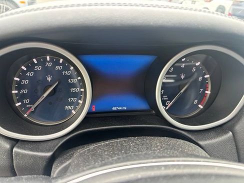 Used 2019 Maserati Ghibli S Q4 AWD/4WD image 2