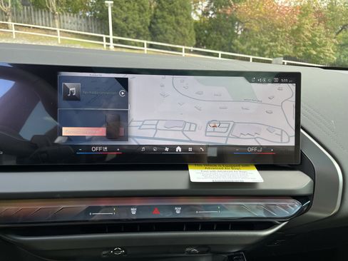 New 2026 BMW X3 xDrive30 w/ Premium Package image 11