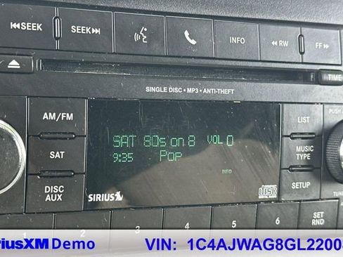 Used 2016 Jeep Wrangler Sport image 28