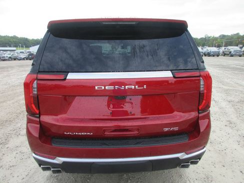 New 2026 GMC Yukon Denali w/ Denali Reserve Package AWD/4WD image 5