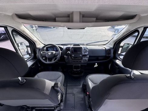 Used 2025 RAM ProMaster 2500 w/ Storage Group image 21