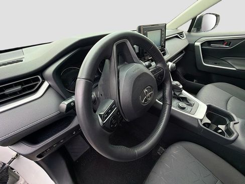 Used 2021 Toyota RAV4 XLE w/ Convenience Package AWD/4WD image 10