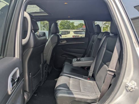 Used 2021 Jeep Grand Cherokee Limited AWD/4WD image 15