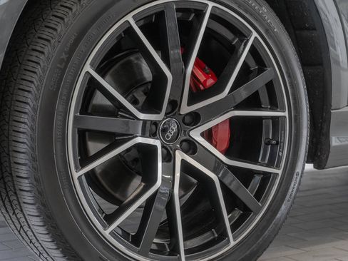 Used 2020 Audi Q8 Premium Plus AWD/4WD image 30