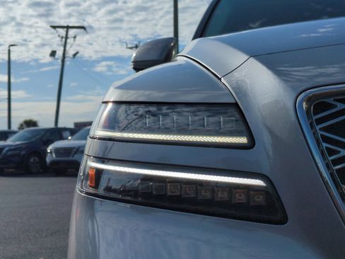 Used 2025 Genesis GV80 2.5T Standard AWD/4WD image 10