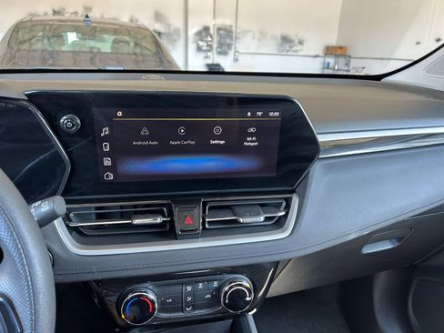 Used 2024 Chevrolet TrailBlazer LT w/ Driver Confidence Package image 18