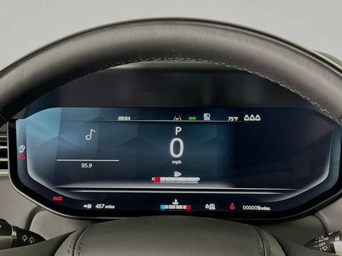 New 2025 Land Rover Range Rover SE image 13