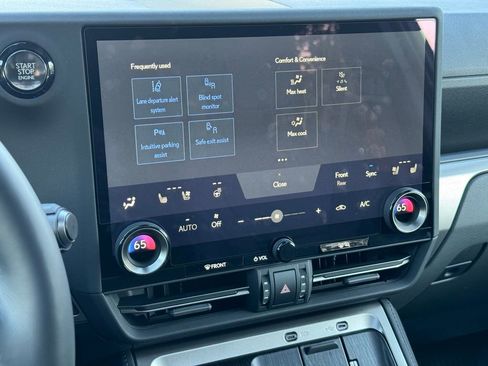 Used 2025 Lexus GX 550 image 37