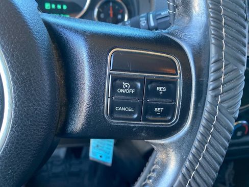 Used 2018 Jeep Wrangler Sport image 31