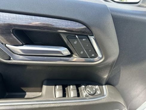 Certified 2023 Chevrolet Silverado 1500 LTZ w/ LTZ Convenience Package II AWD/4WD image 19