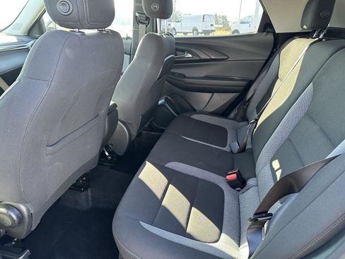 Used 2025 Chevrolet TrailBlazer LT image 14