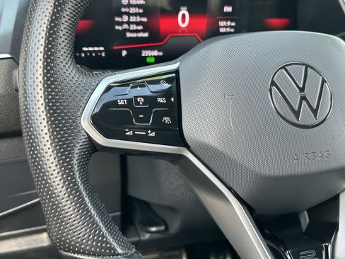 Certified 2024 Volkswagen Tiguan SE R-Line FWD image 28