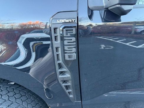 Used 2023 Ford F250 Lariat w/ FX4 Off-Road Package image 6