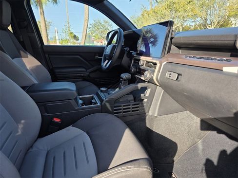 Certified 2025 Toyota Tacoma TRD Sport image 13