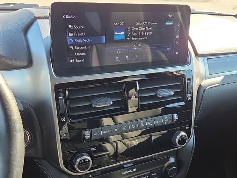 Used 2023 Lexus GX 460 Premium image 17