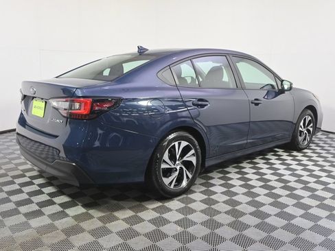 Used 2025 Subaru Legacy Premium AWD/4WD image 7