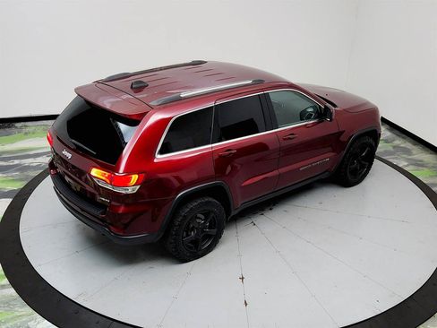 Used 2021 Jeep Grand Cherokee Laredo X AWD/4WD image 34