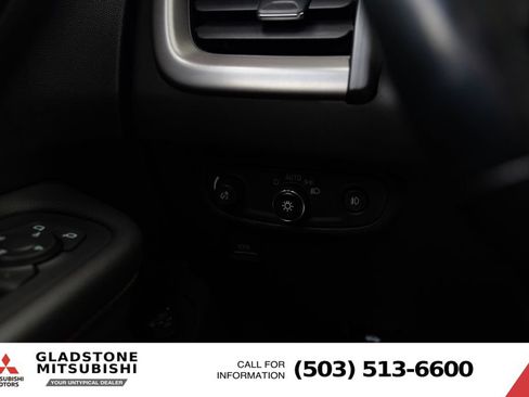 Used 2023 GMC Terrain AT4 AWD/4WD image 14