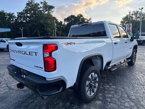 Used 2021 Chevrolet Silverado 2500 Custom w/ Custom Value Package AWD/4WD image 5