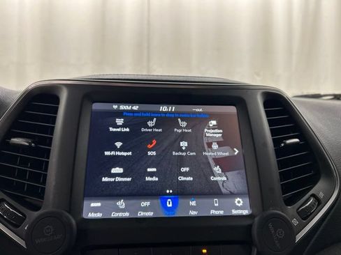 Used 2023 Jeep Cherokee Altitude Lux AWD/4WD image 15