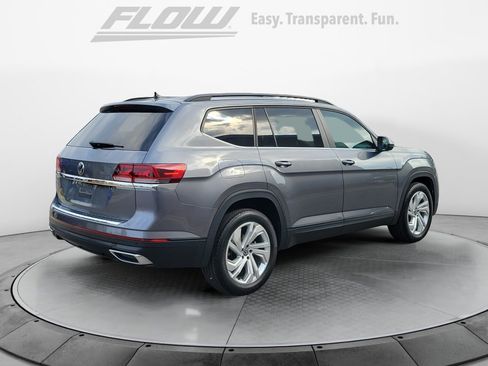 Certified 2021 Volkswagen Atlas SE image 8