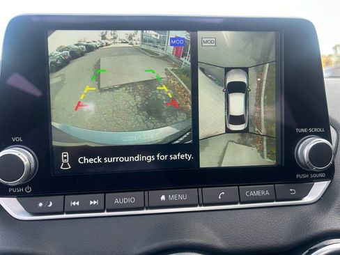 Certified 2025 Nissan Sentra SR w/ SR Premium Package image 21