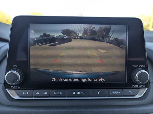 Used 2023 Nissan Rogue SV image 20