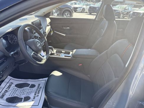 New 2025 Nissan Sentra SR w/ SR Premium Package FWD image 15