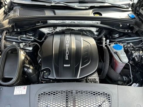 Used 2018 Porsche Macan Sport Edition image 42