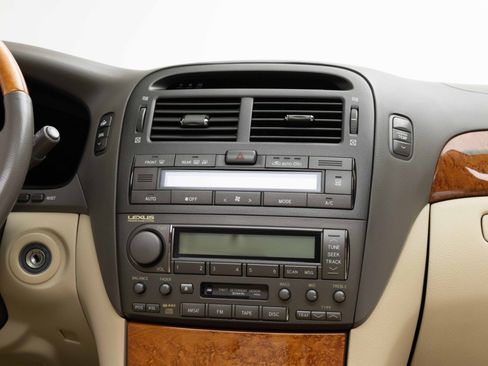 Used 2005 Lexus LS 430 RWD image 34