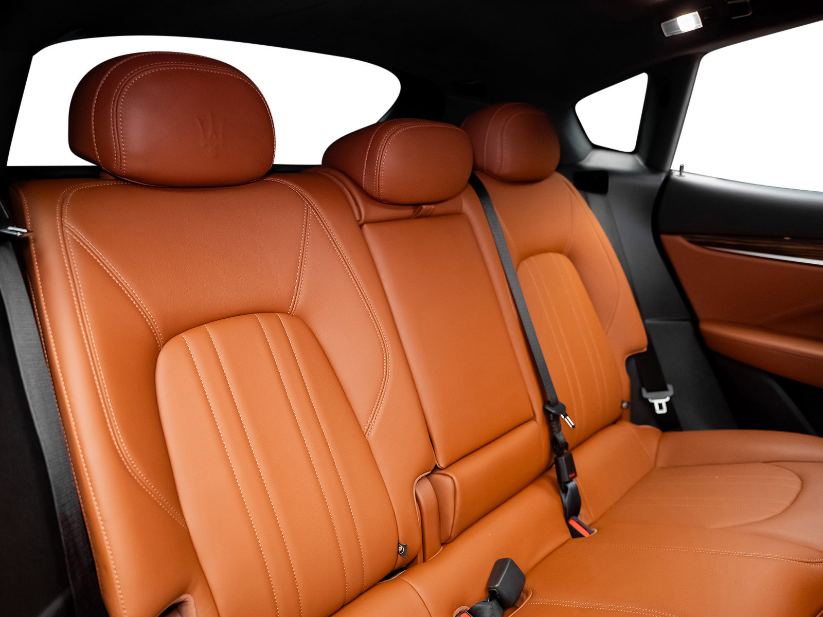 Used 2022 Maserati Levante GT AWD/4WD image 38
