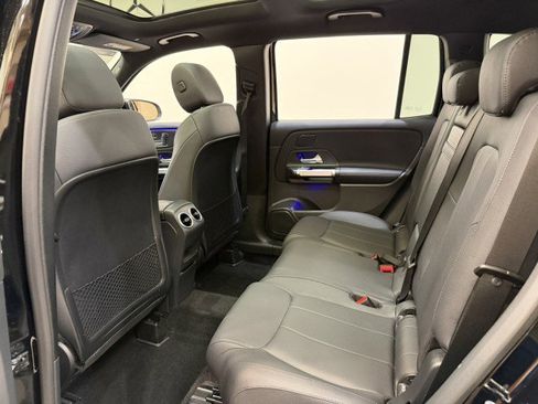 Certified 2024 Mercedes-Benz GLB 250 image 17