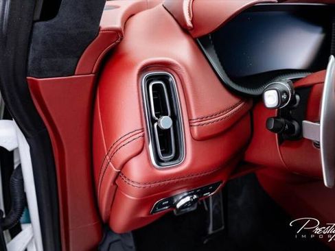 Used 2021 Aston Martin DBX AWD/4WD image 29