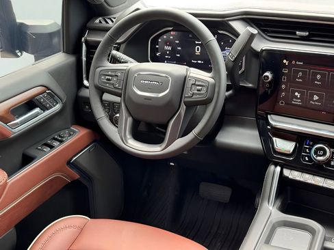 New 2026 GMC Sierra 2500 Denali Ultimate AWD/4WD image 17