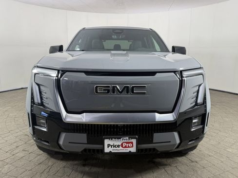 Used 2024 GMC Sierra EV Denali image 2