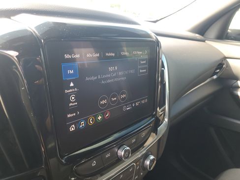 Used 2023 Chevrolet Traverse LT AWD/4WD image 18