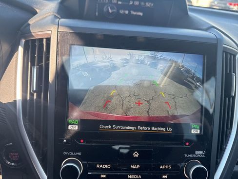 Used 2022 Subaru Forester Touring image 10