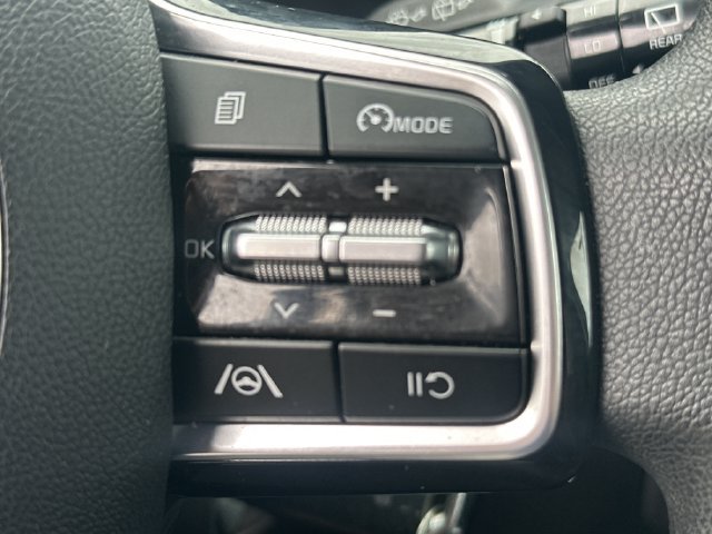 Certified 2023 Kia Sorento LX FWD image 22